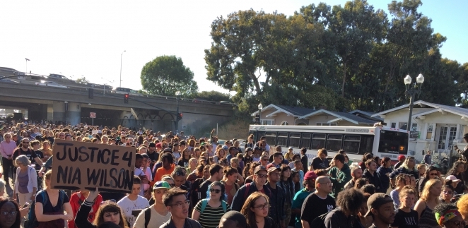 nia-wilson-protest-crowd-1